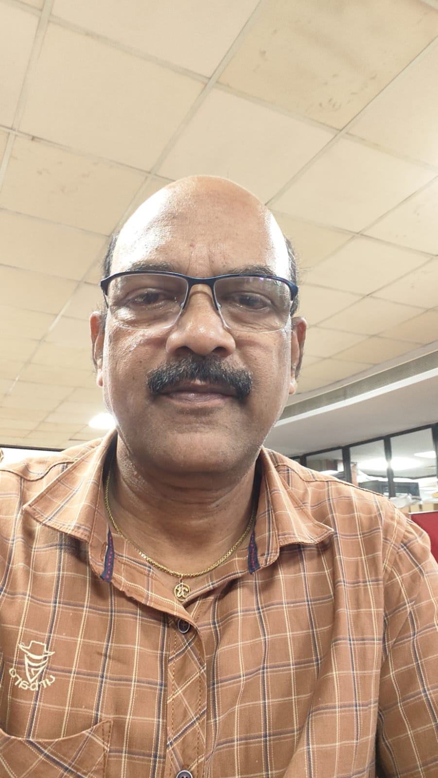 Original portrait of the Navdha.live founder